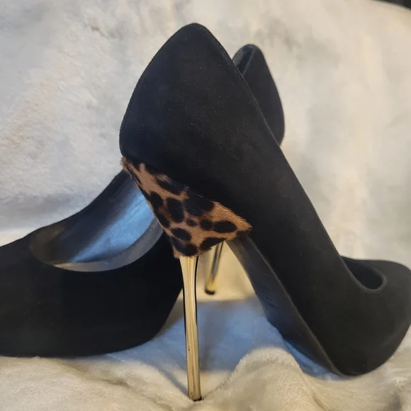 Stuart Weitzman Black Suede Heels with Calf Hair Leopard Detail - Picture 3 of 16